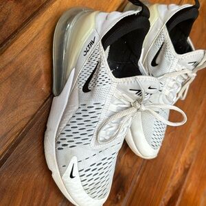 Nike Air Max 270